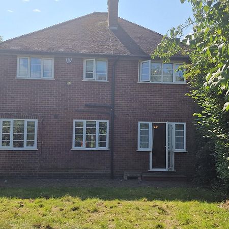D Elmdon Homestay Shared 4 Bedrooms Birmingham Eksteriør bilde