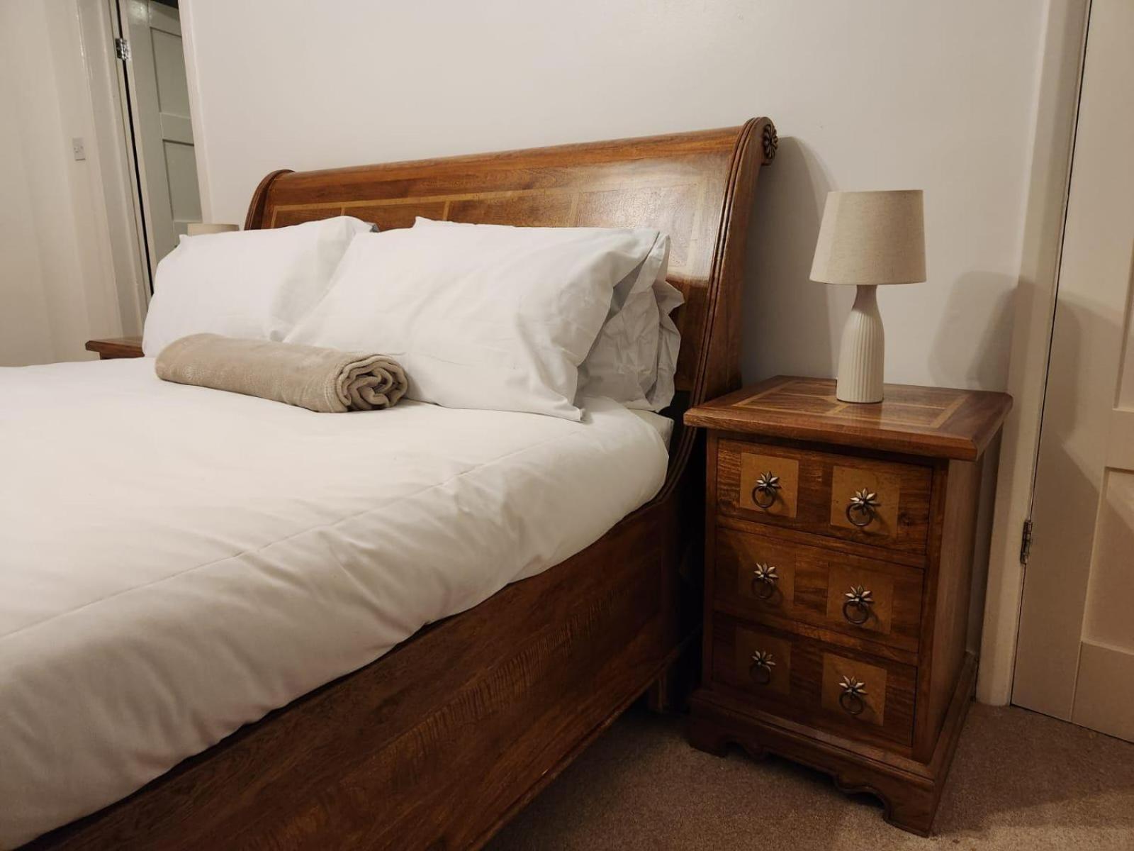 D Elmdon Homestay Shared 4 Bedrooms Birmingham Eksteriør bilde