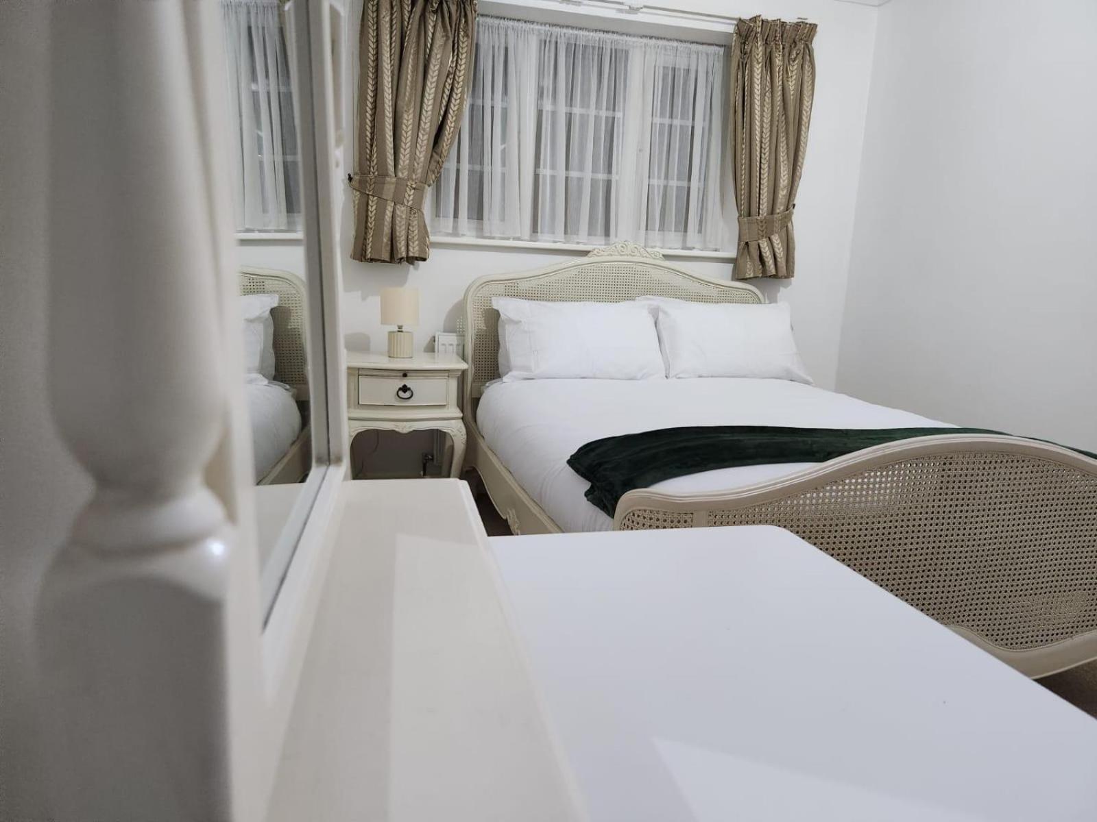 D Elmdon Homestay Shared 4 Bedrooms Birmingham Eksteriør bilde