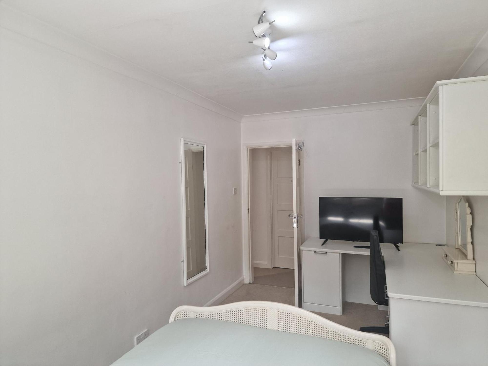 D Elmdon Homestay Shared 4 Bedrooms Birmingham Eksteriør bilde