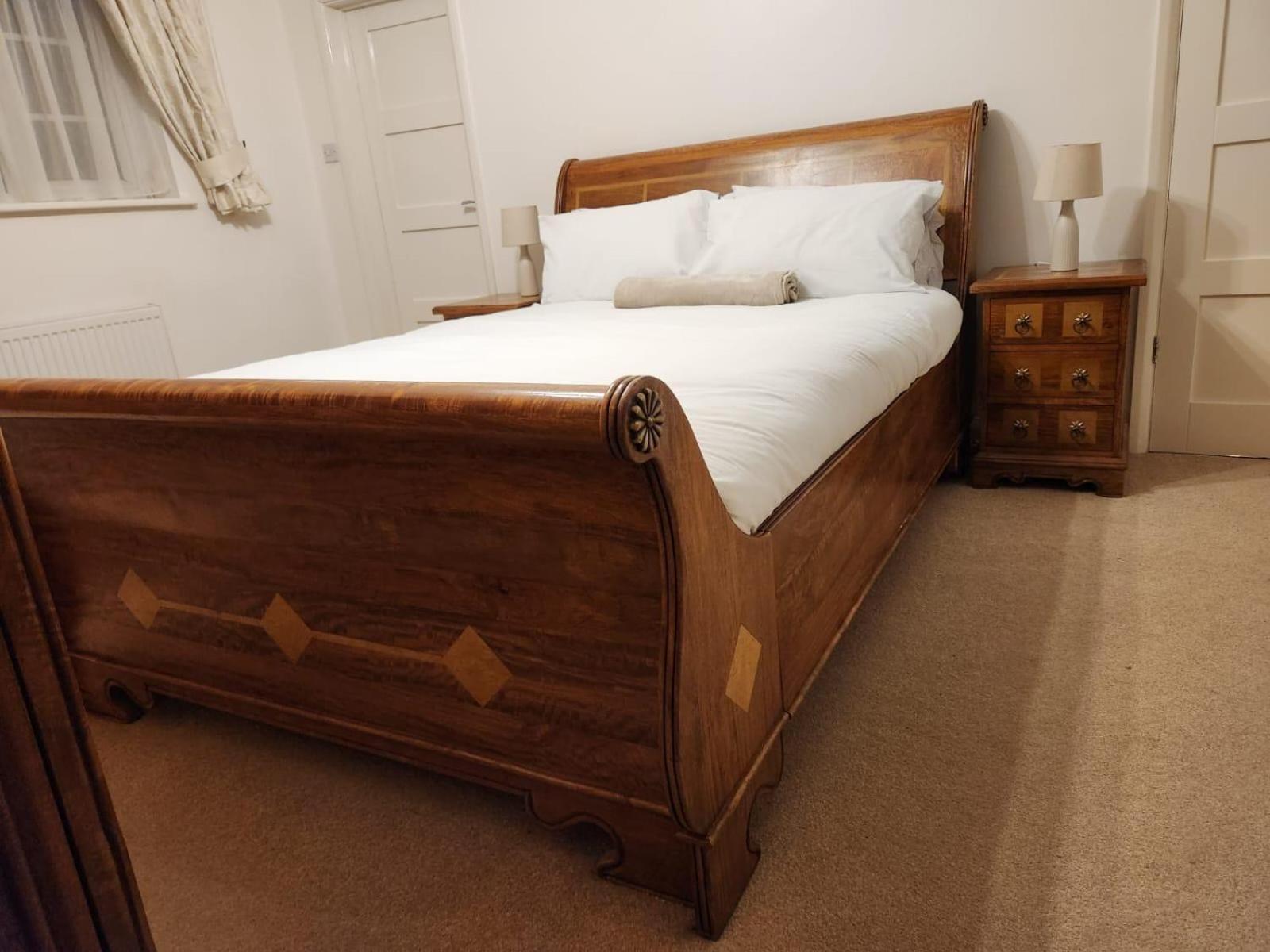 D Elmdon Homestay Shared 4 Bedrooms Birmingham Eksteriør bilde