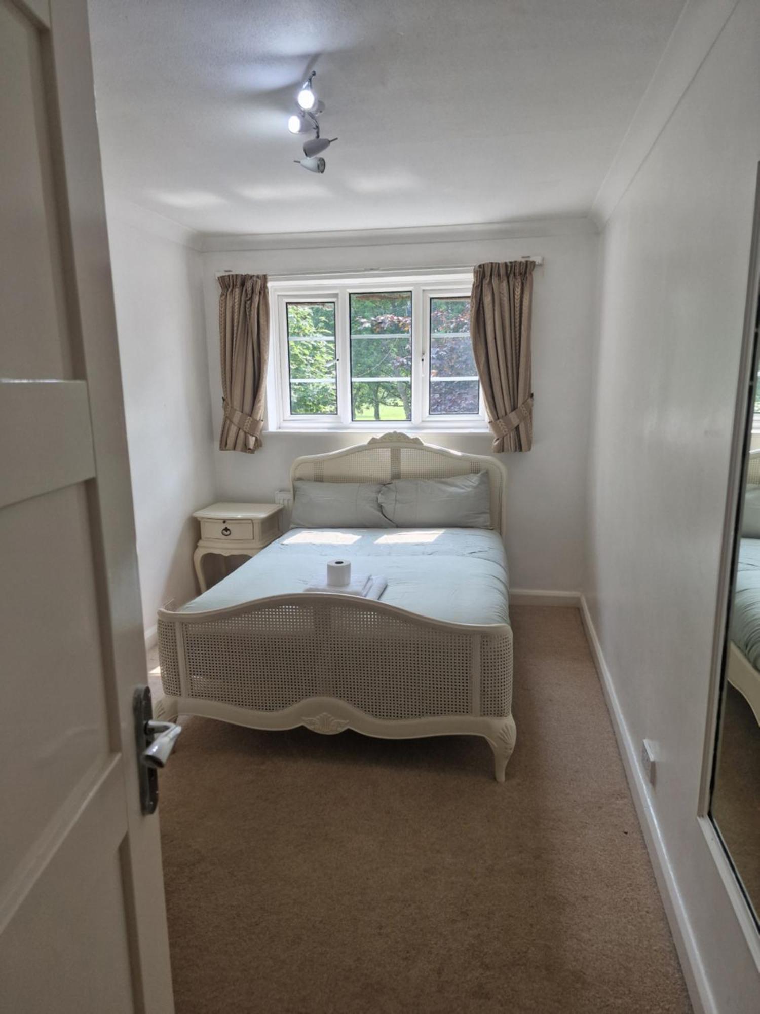 D Elmdon Homestay Shared 4 Bedrooms Birmingham Eksteriør bilde