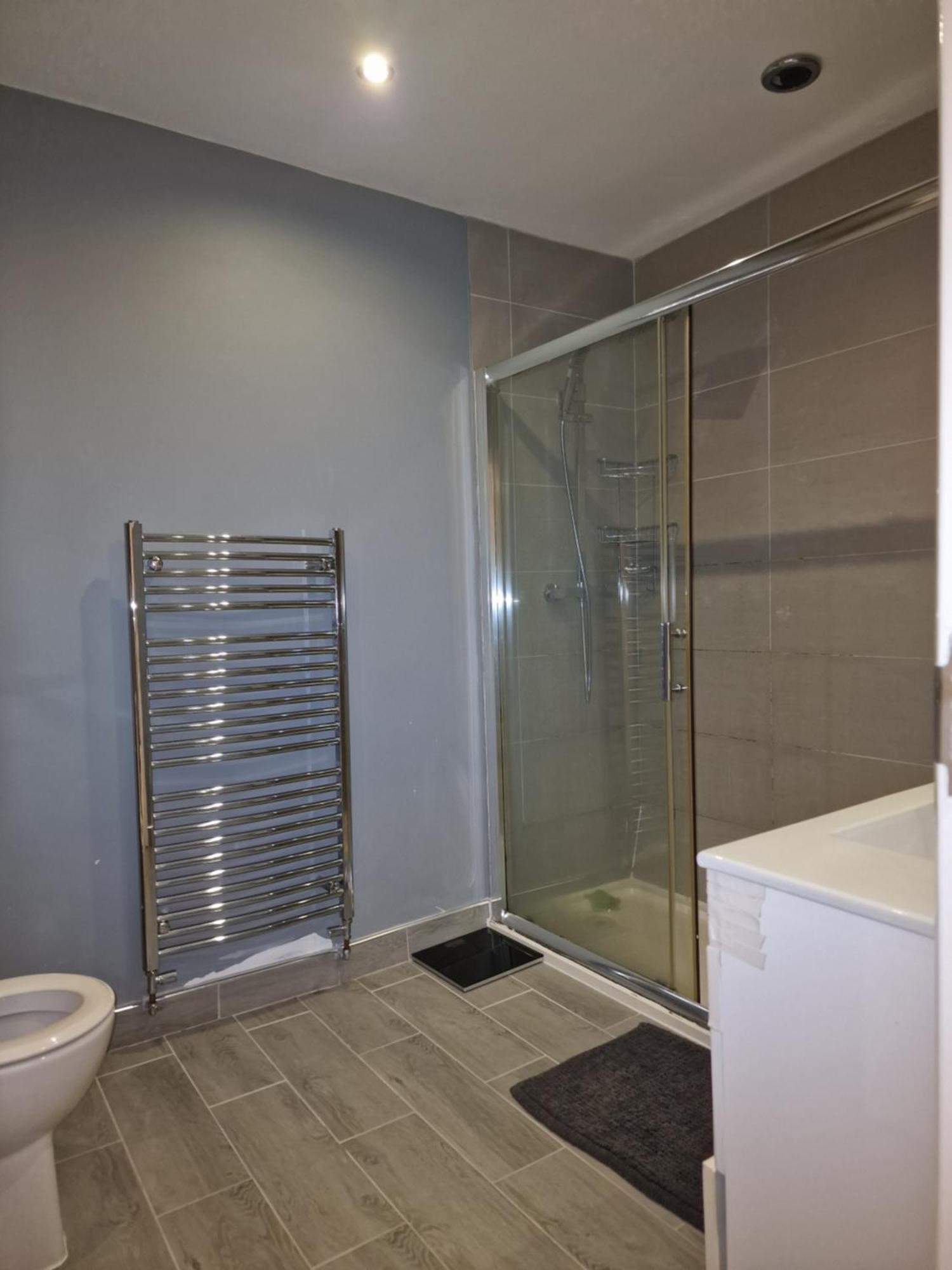 D Elmdon Homestay Shared 4 Bedrooms Birmingham Eksteriør bilde